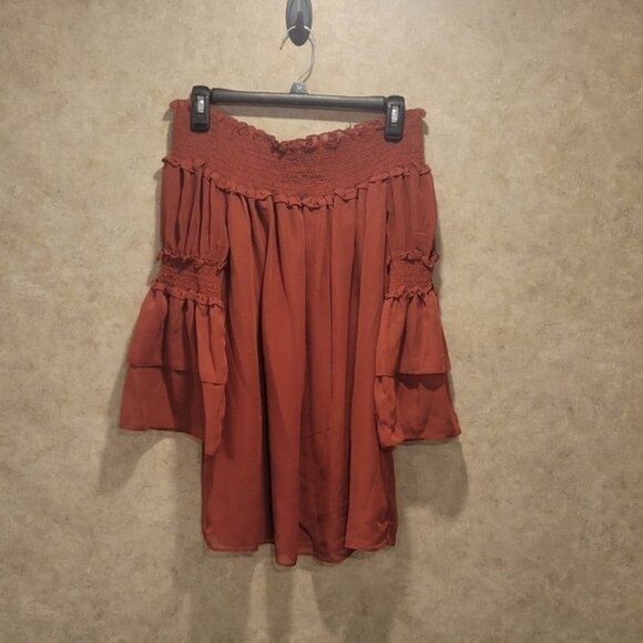 MAX STUDIO SZ S NWT Smocked Off Shoulder Balloon Tiered Sleeve Boho Tunic Top - Picture 3 of 12